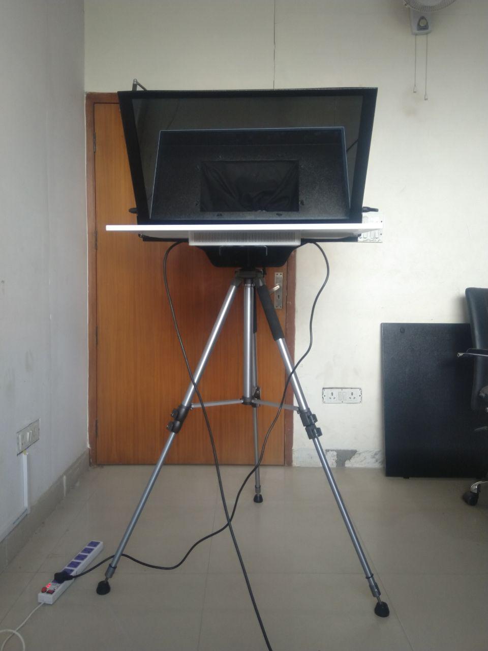 How to find the best Teleprompter Provider in India? 1 Image for Teleprompter